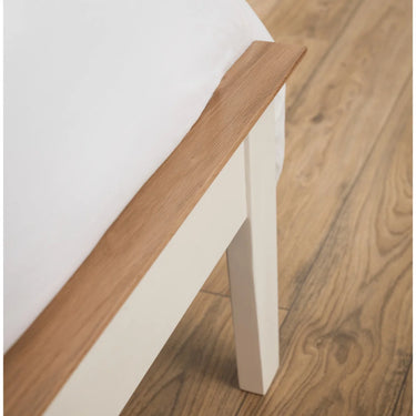 Salerno Shaker Bed